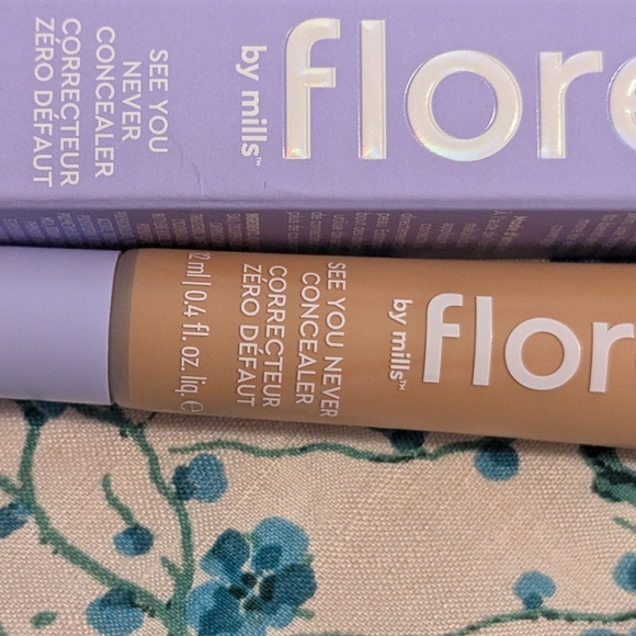 2/$10 Florence by Mills See You Never Concealer - M095 - New In Box - Picture 5 of 9
